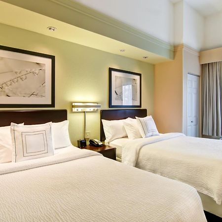 Springhill Suites Fresno Exteriér fotografie
