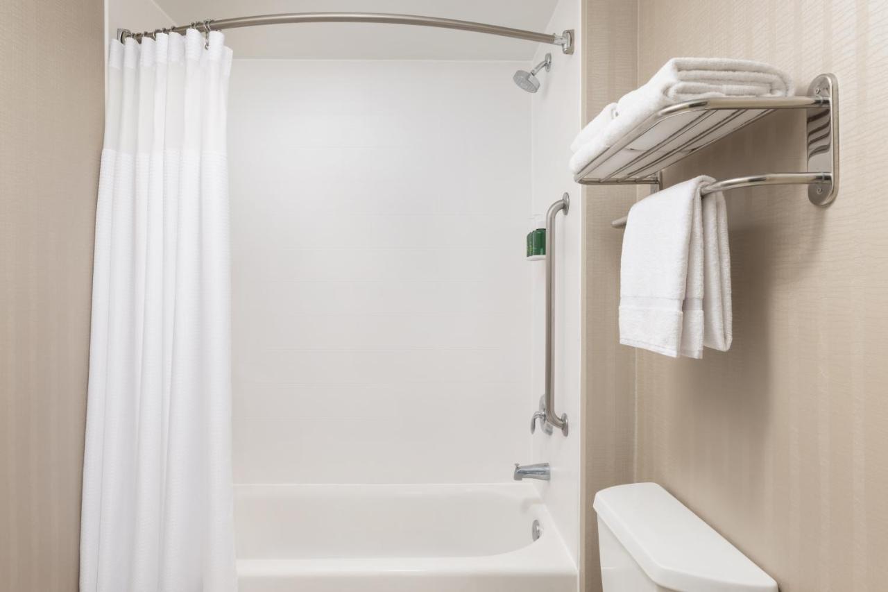 Springhill Suites Fresno Exteriér fotografie