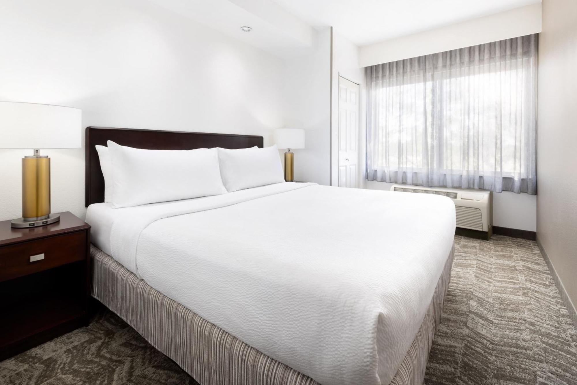 Springhill Suites Fresno Exteriér fotografie