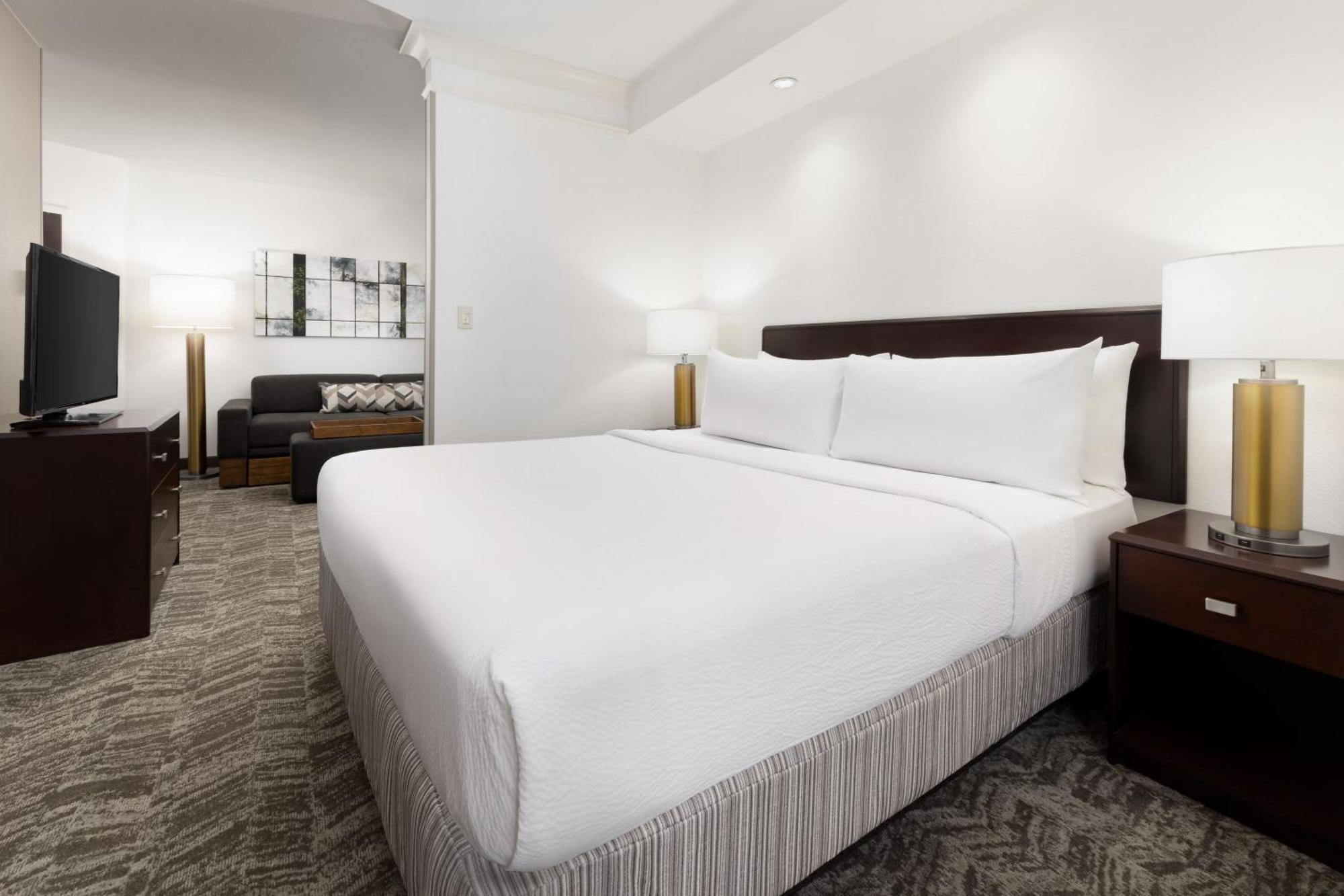 Springhill Suites Fresno Exteriér fotografie