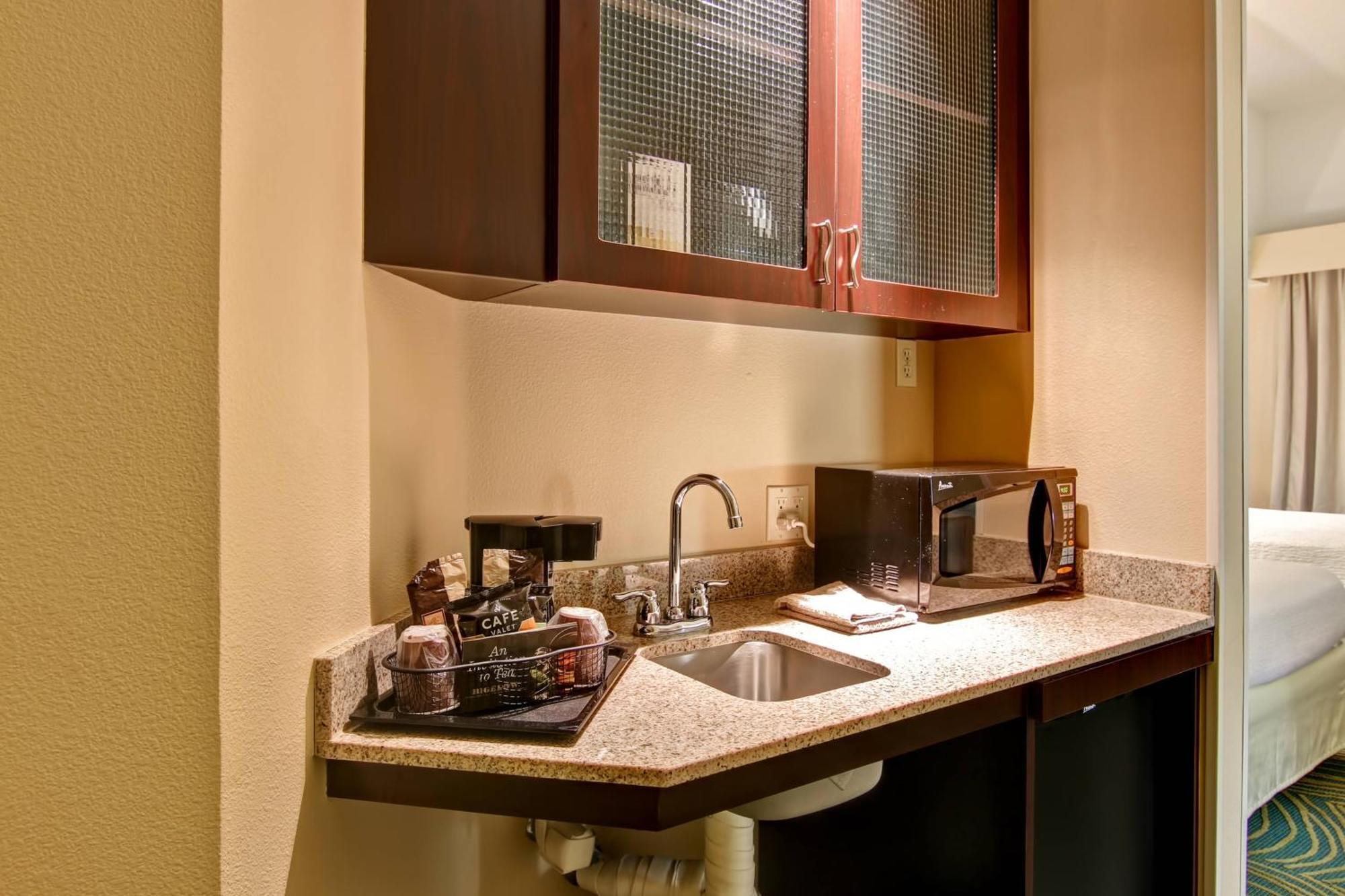 Springhill Suites Fresno Exteriér fotografie
