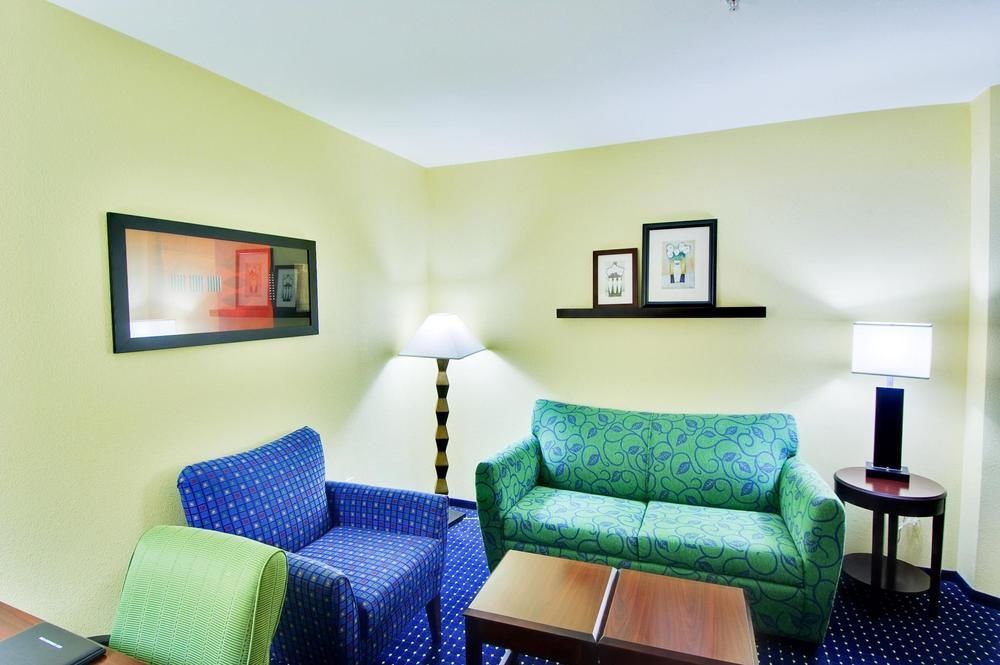 Springhill Suites Fresno Exteriér fotografie